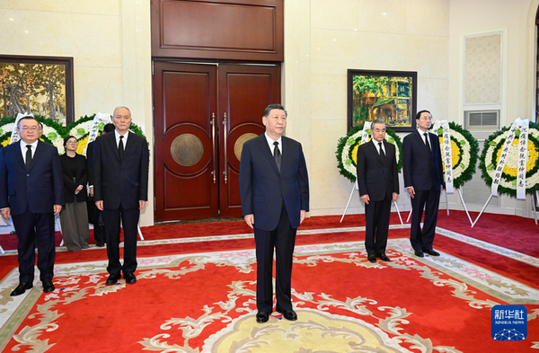 Xi Jinping Mourns the Passing of General Secretary of the Communist Party of Viet Nam Central Committee Nguyen Phu Trong